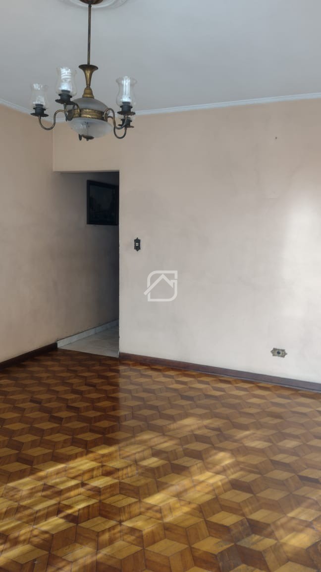 Casa à venda com 2 quartos, 191m² - Foto 2