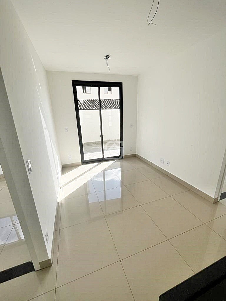 Apartamento à venda com 2 quartos, 54m² - Foto 1