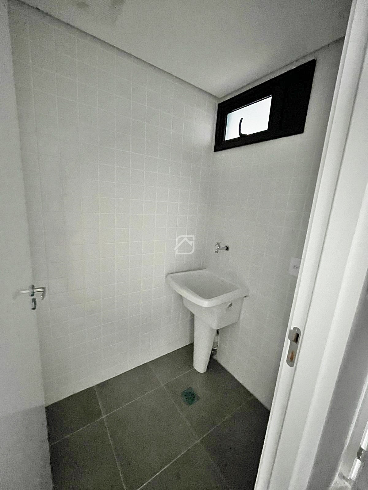 Apartamento à venda com 2 quartos, 37m² - Foto 14