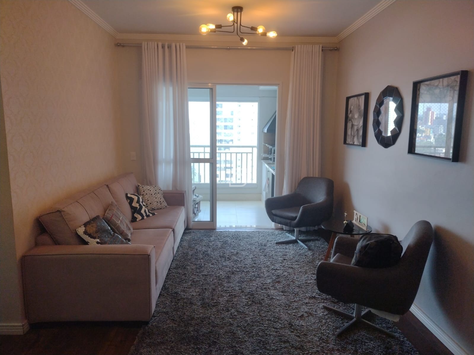 Apartamento à venda com 3 quartos, 94m² - Foto 1