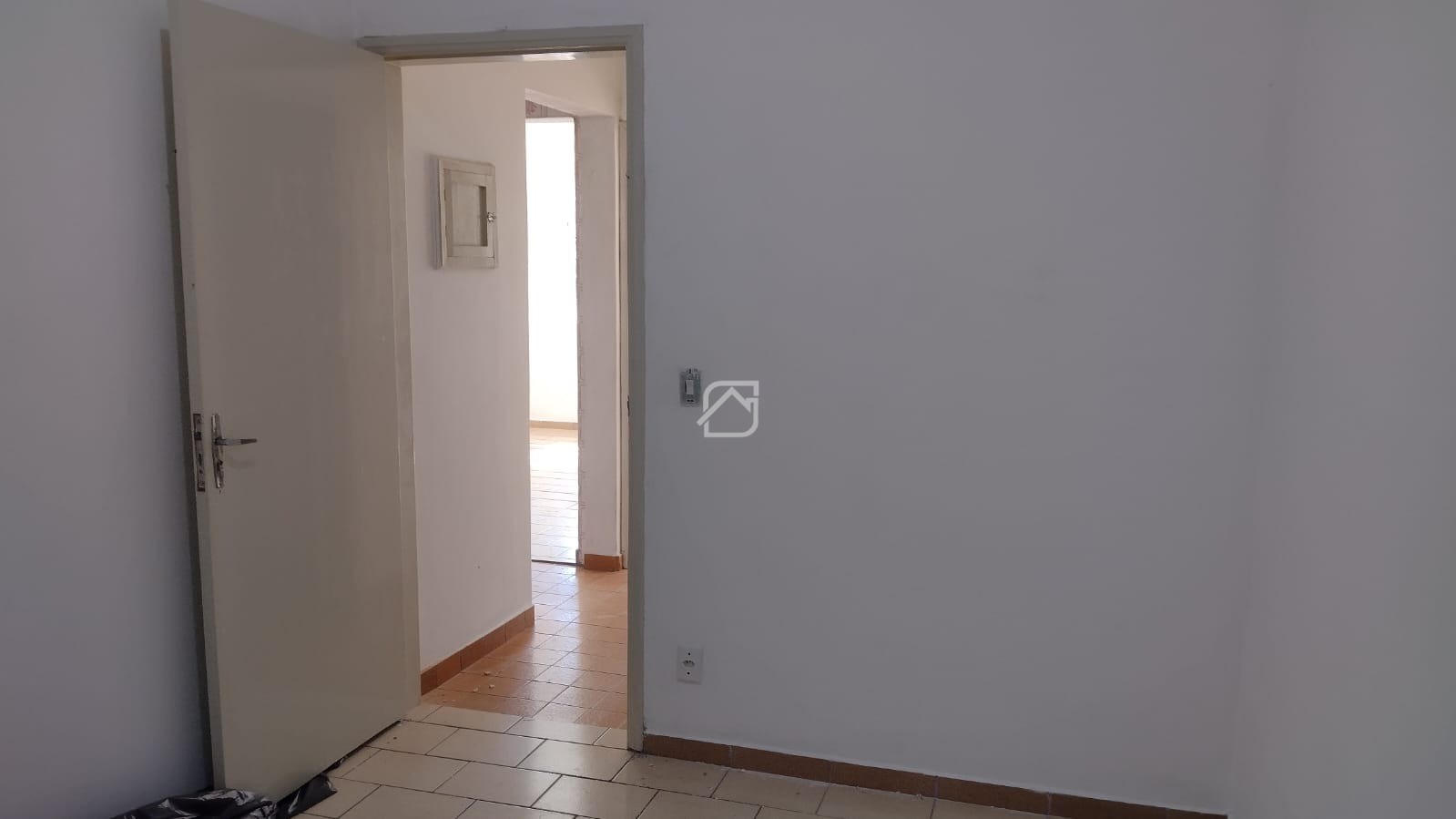 Casa para alugar com 2 quartos, 72m² - Foto 11