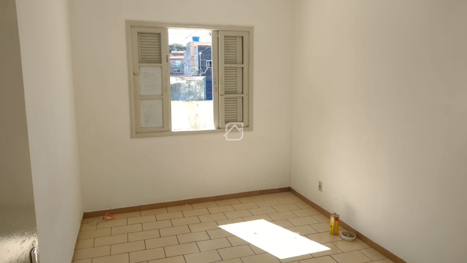 Casa para alugar com 2 quartos, 72m² - Foto 9