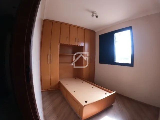 Apartamento para alugar com 3 quartos, 130m² - Foto 7