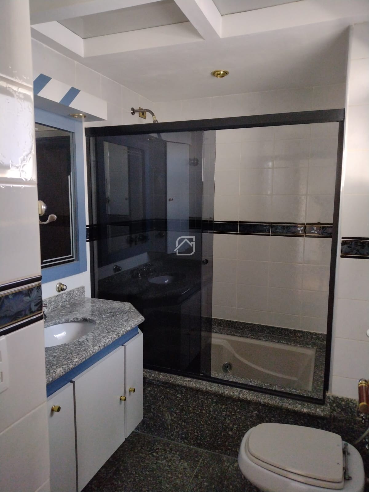 Apartamento para alugar com 3 quartos, 160m² - Foto 9