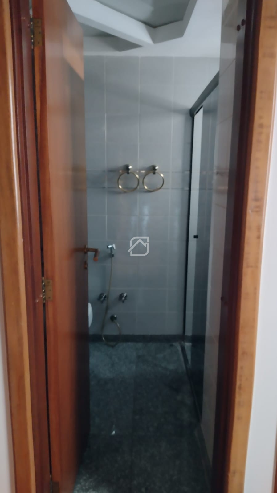 Apartamento para alugar com 3 quartos, 160m² - Foto 11