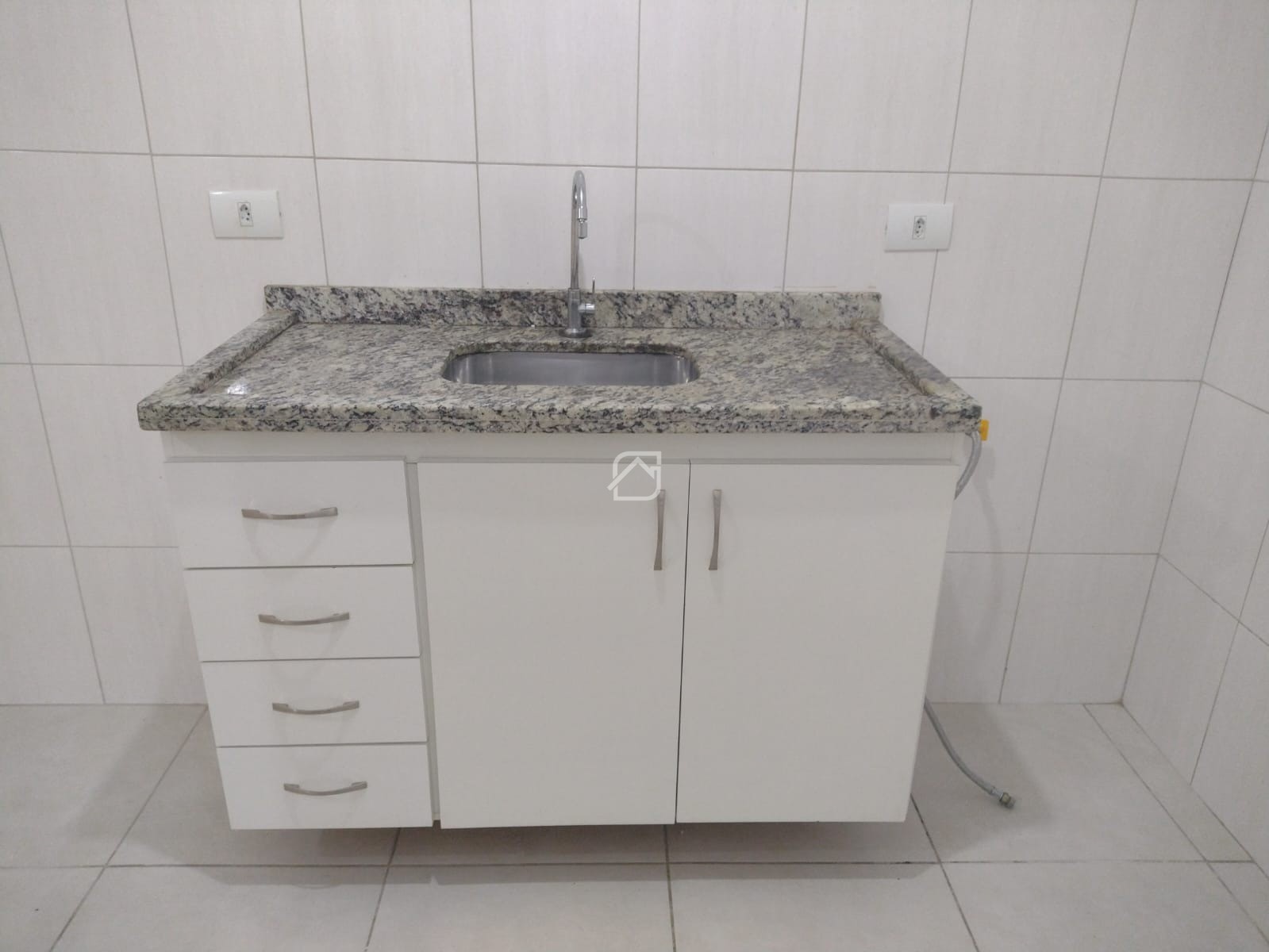 Apartamento à venda com 2 quartos, 42m² - Foto 8