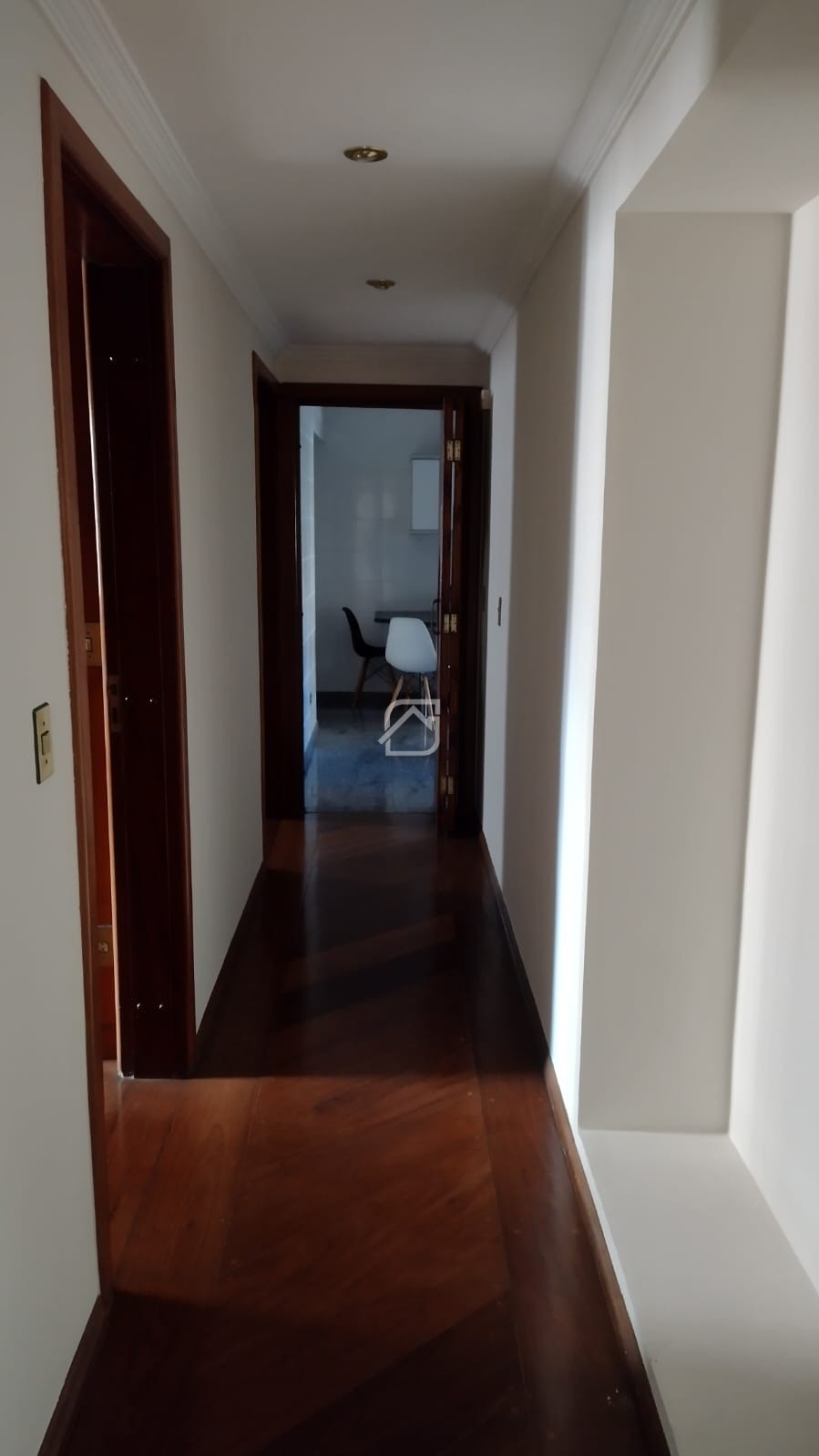 Apartamento para alugar com 3 quartos, 160m² - Foto 4