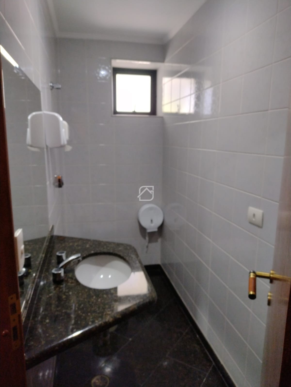 Apartamento para alugar com 3 quartos, 160m² - Foto 35