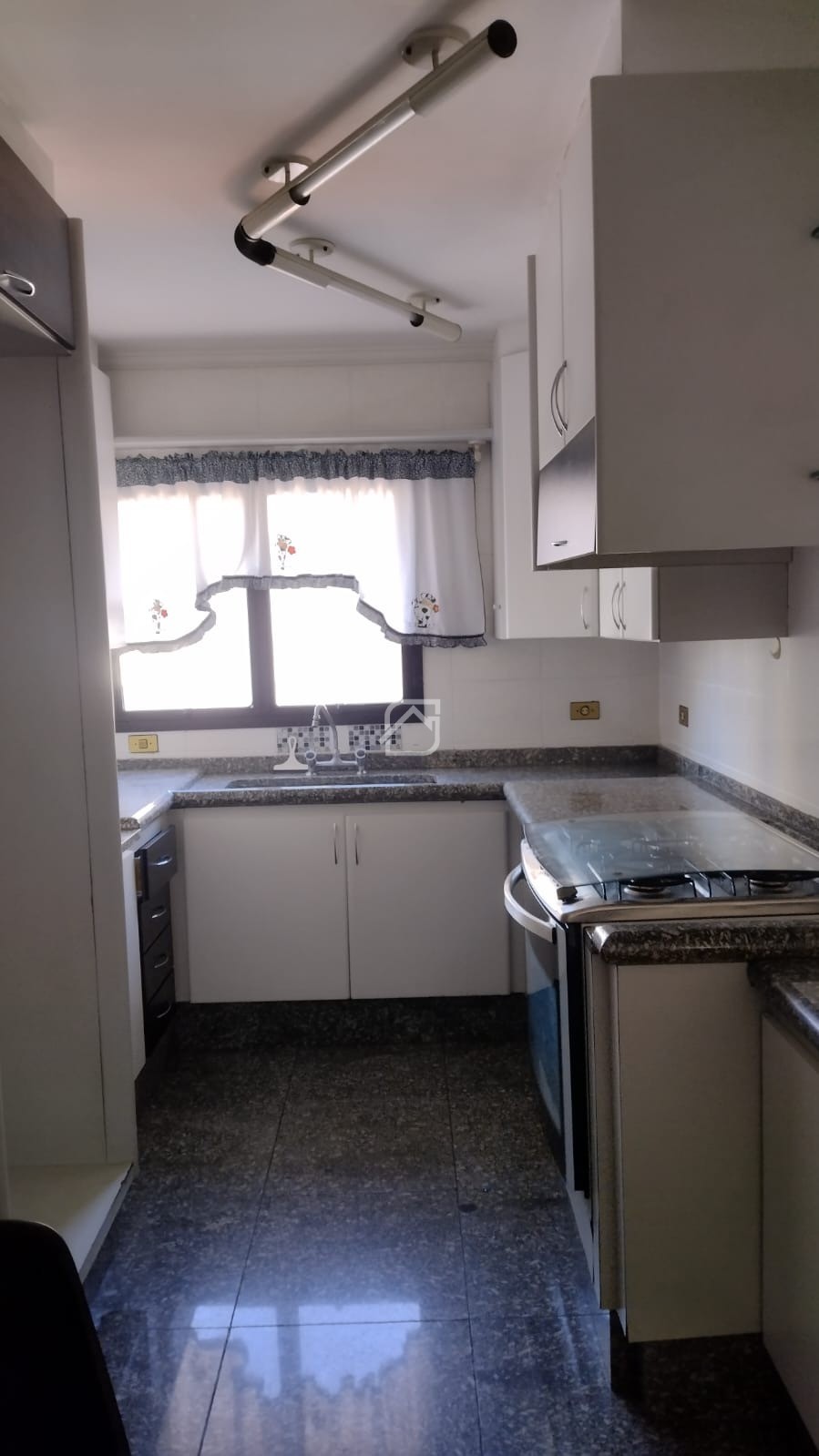 Apartamento para alugar com 3 quartos, 160m² - Foto 20