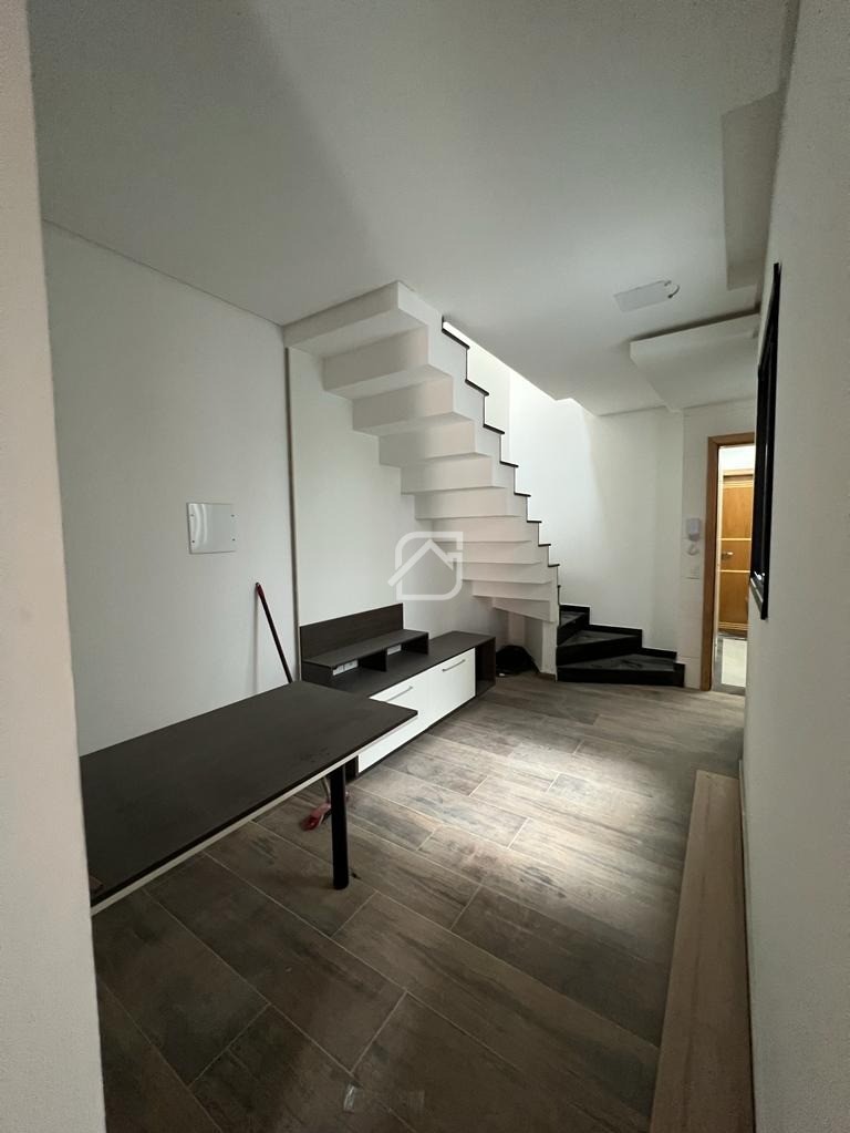 Cobertura à venda com 2 quartos, 86m² - Foto 1