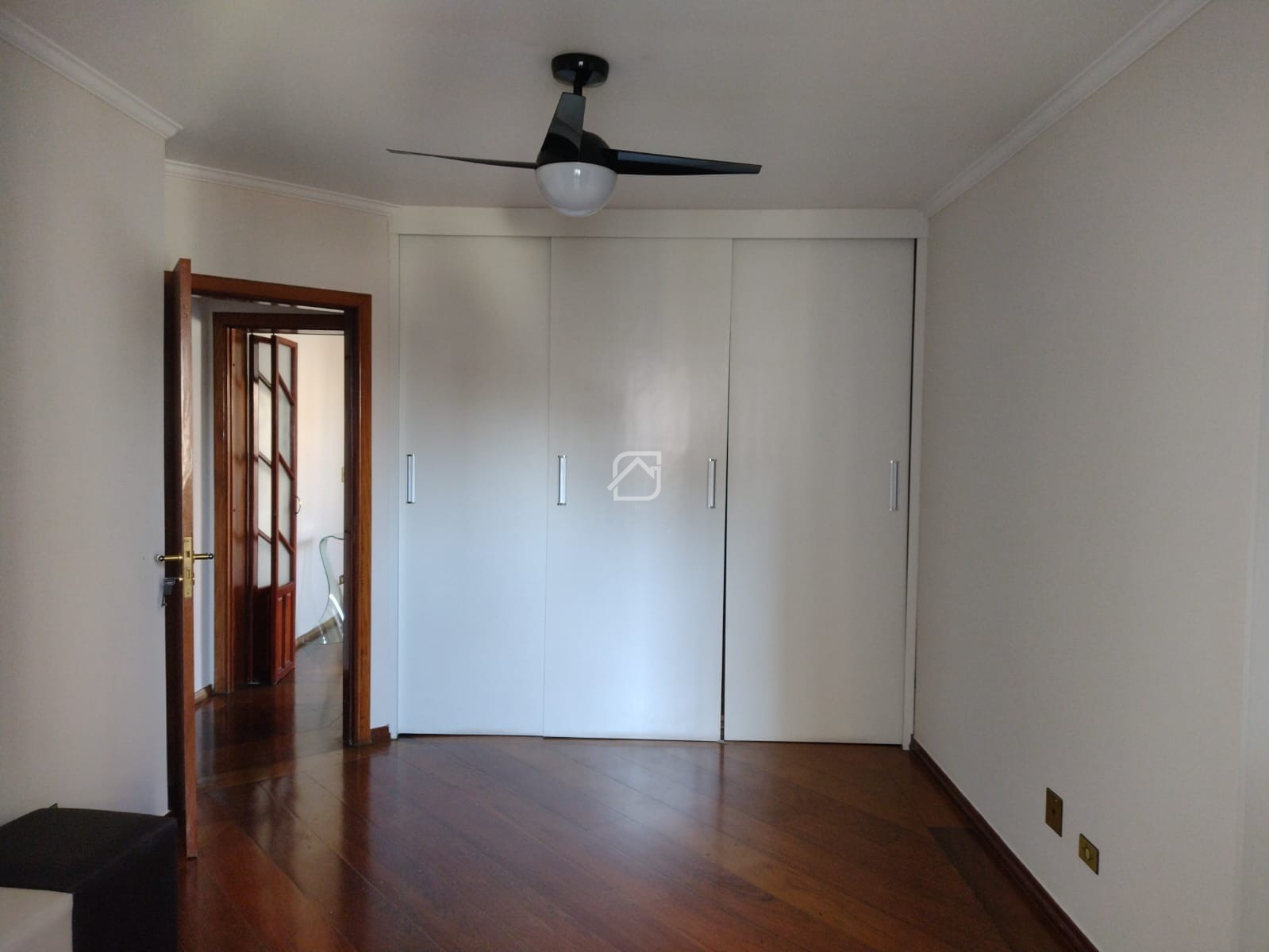 Apartamento para alugar com 3 quartos, 160m² - Foto 6