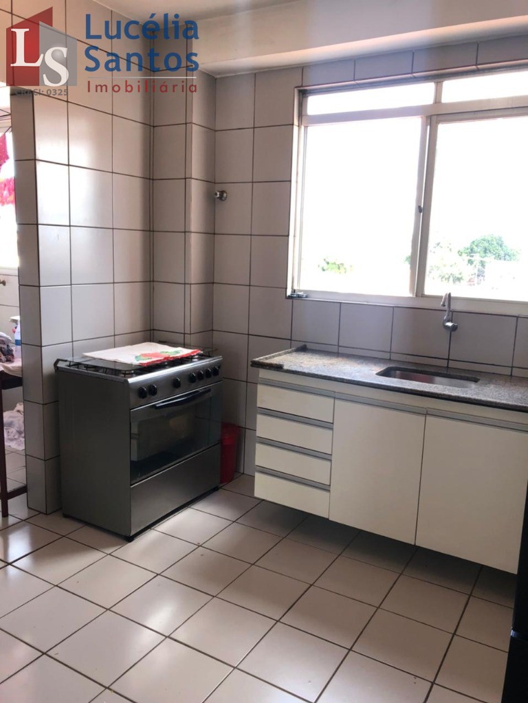 Apartamento à venda com 4 quartos, 102m² - Foto 2