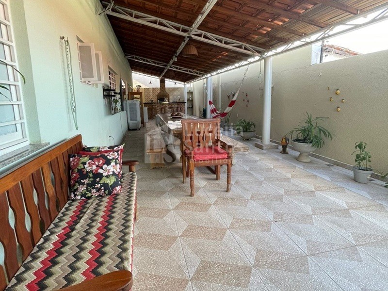 Casa à venda com 4 quartos, 260m² - Foto 6