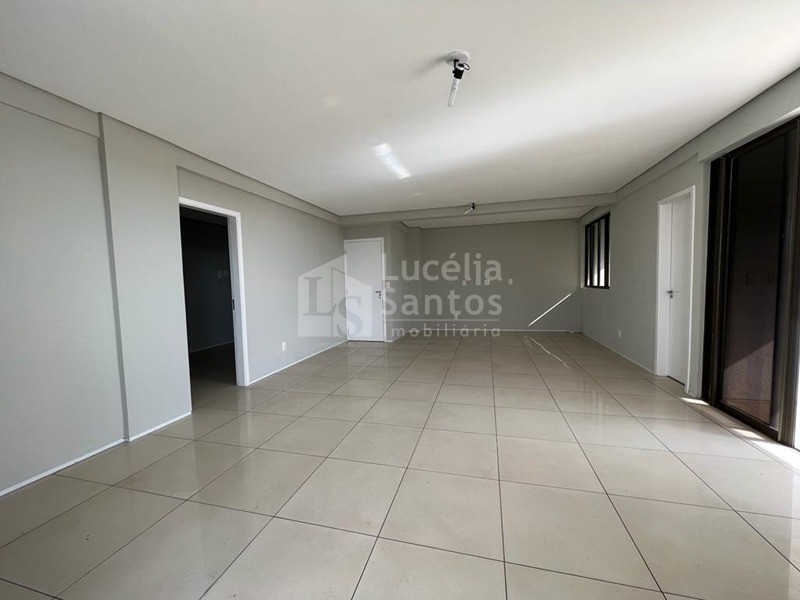 Cobertura à venda com 4 quartos, 222m² - Foto 8