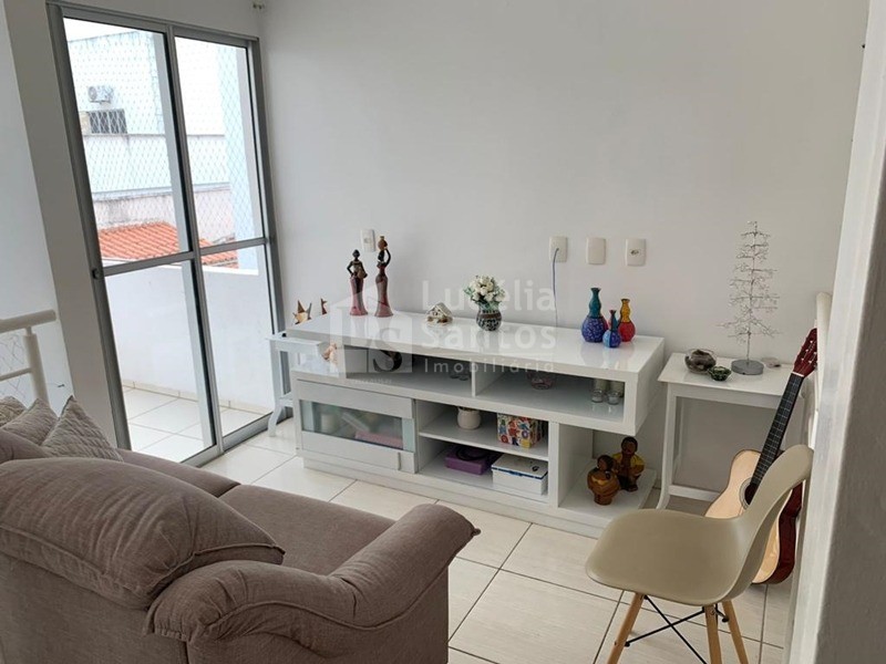 Casa à venda com 4 quartos, 160m² - Foto 4