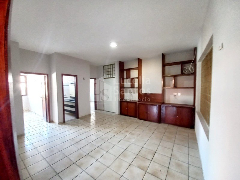 Casa à venda com 6 quartos, 480m² - Foto 8