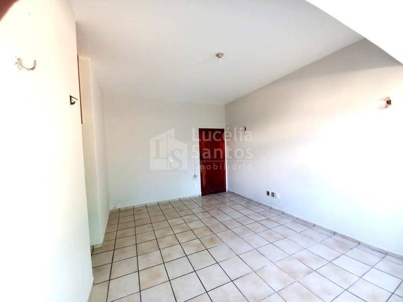 Casa à venda com 6 quartos, 480m² - Foto 10