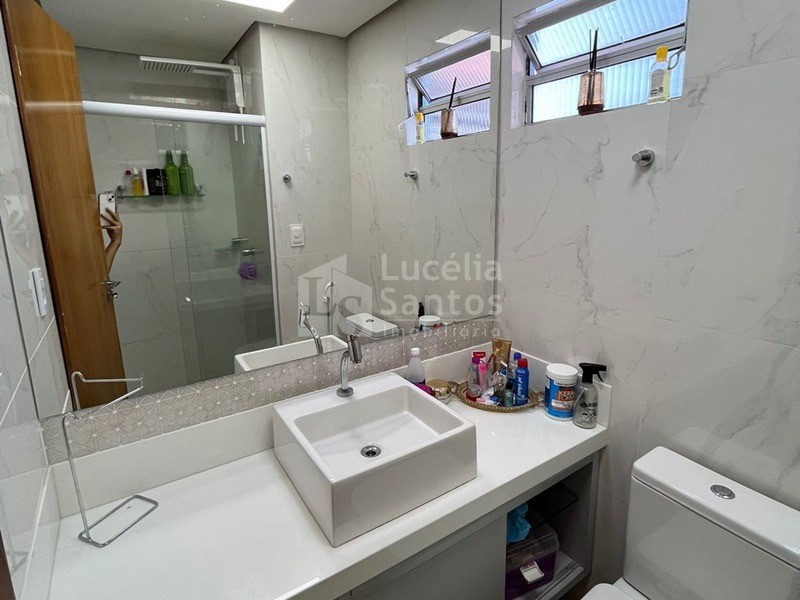 Apartamento à venda com 2 quartos, 57m² - Foto 2