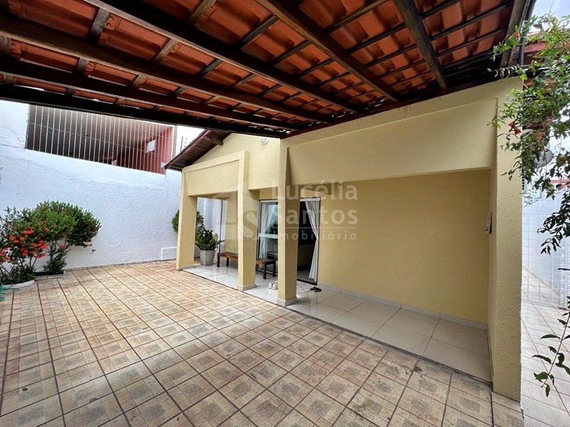 Casa para alugar com 4 quartos - Foto 2