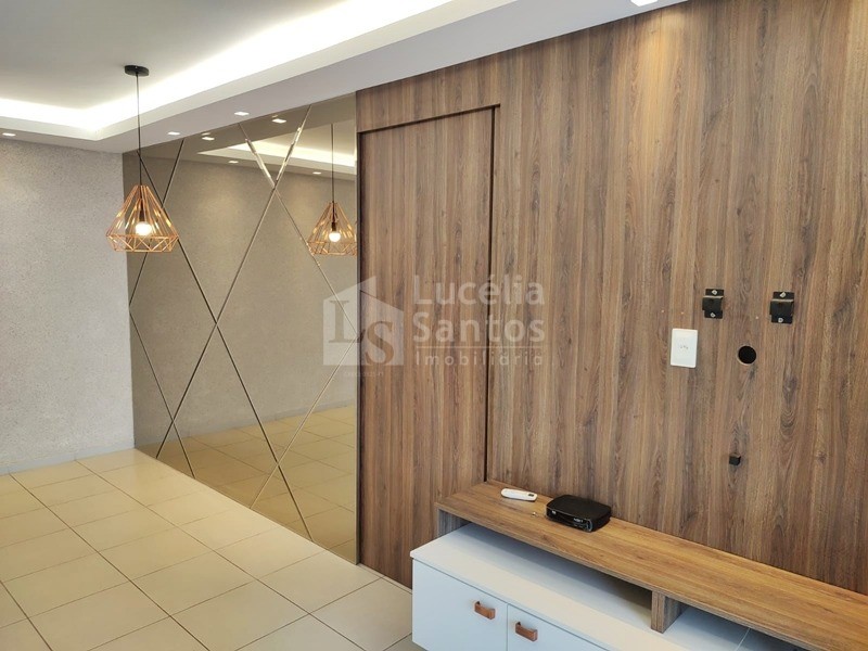 Apartamento para alugar com 3 quartos, 74m² - Foto 2