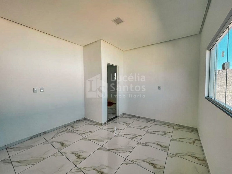 Casa à venda com 3 quartos, 115m² - Foto 4