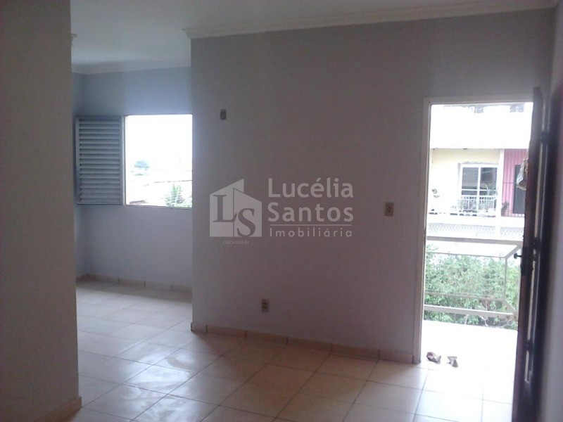 Apartamento à venda com 2 quartos, 71m² - Foto 2