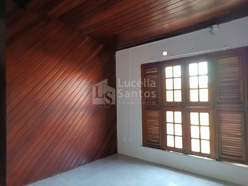 Casa à venda com 3 quartos, 450m² - Foto 2