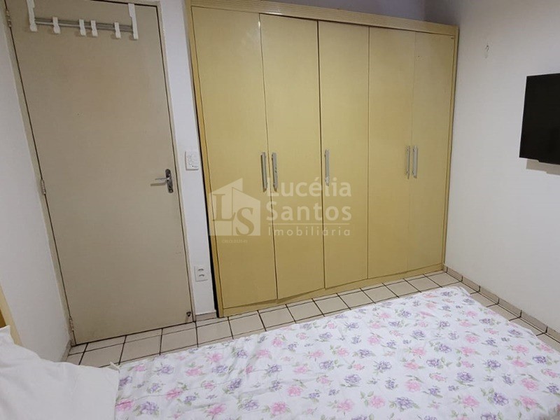 Apartamento à venda com 3 quartos, 77m² - Foto 2