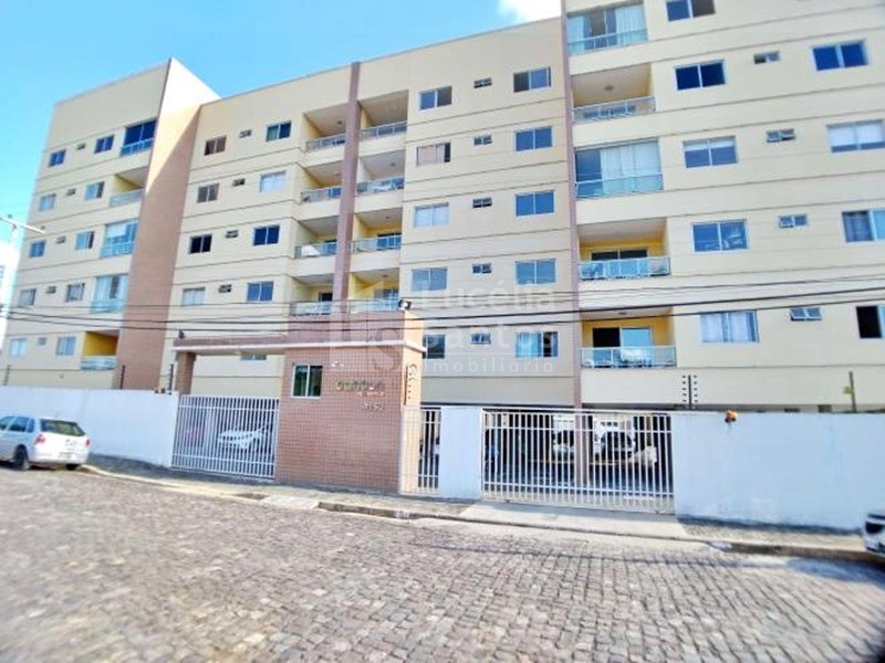 Apartamento à venda com 2 quartos, 69m² - Foto 1