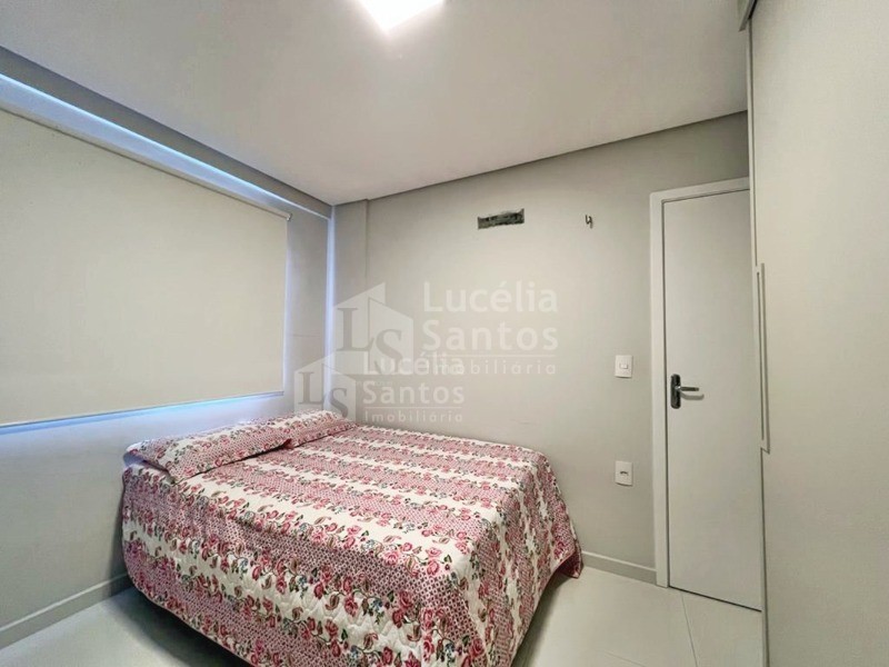 Apartamento à venda com 3 quartos, 75m² - Foto 2