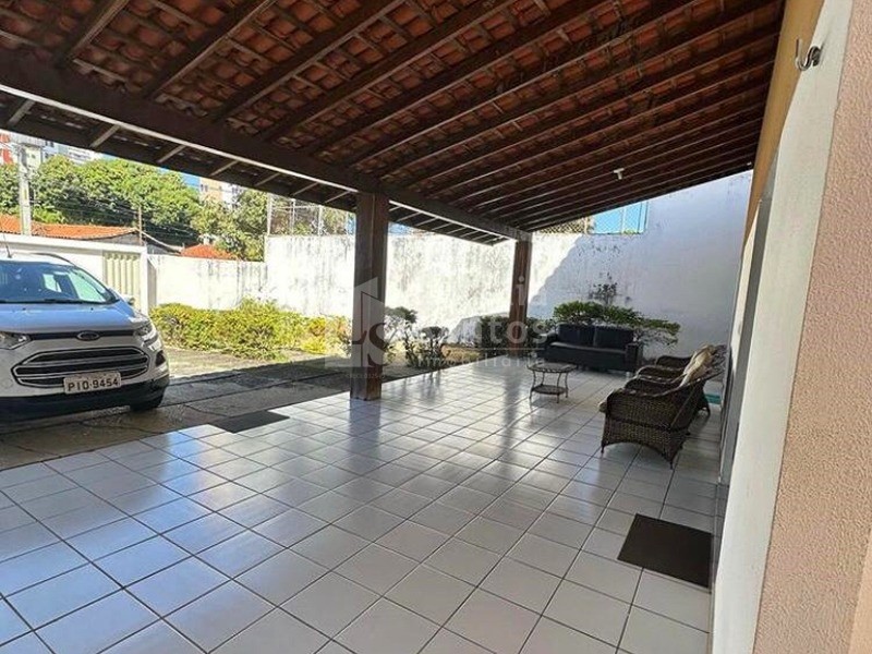 Casa à venda com 4 quartos, 181m² - Foto 6