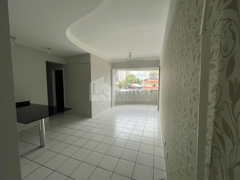 Apartamento à venda com 3 quartos, 79m² - Foto 2