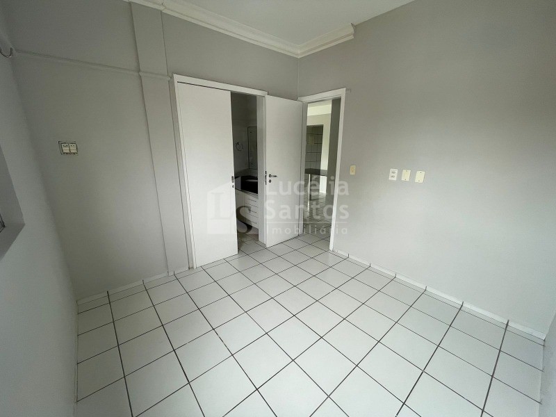 Apartamento à venda com 3 quartos, 79m² - Foto 6