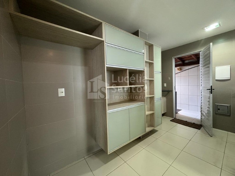 Casa à venda com 4 quartos, 300m² - Foto 8