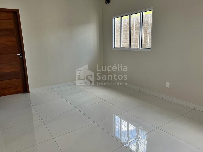 Casa à venda com 2 quartos, 62m² - Foto 3