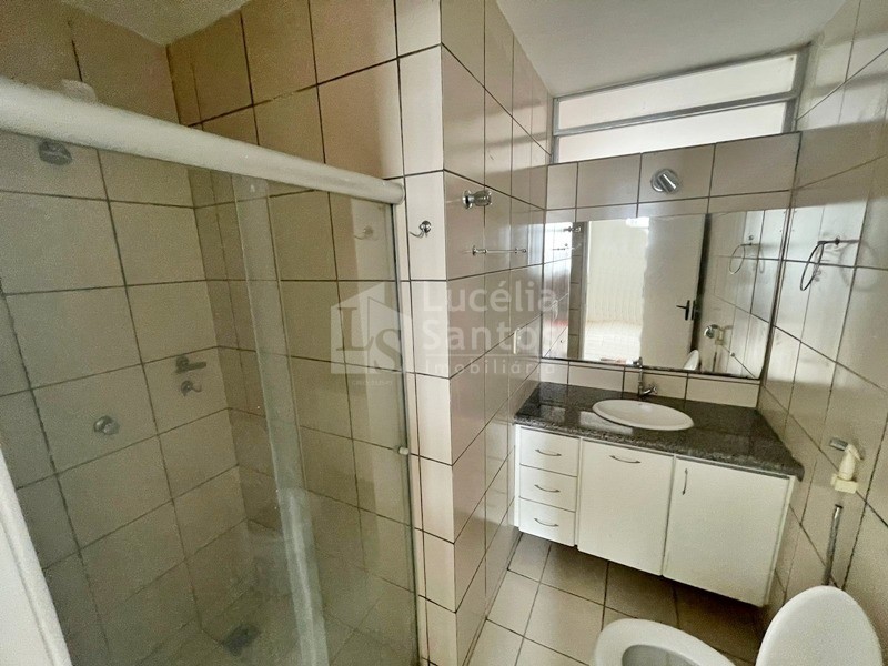 Apartamento para alugar com 2 quartos, 97m² - Foto 7