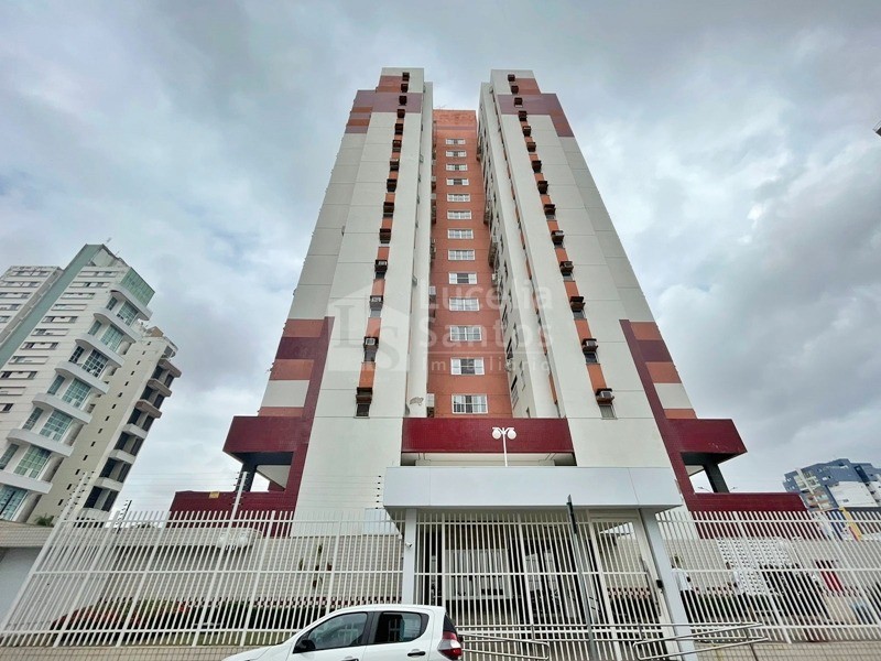 Apartamento para alugar com 2 quartos, 97m² - Foto 14