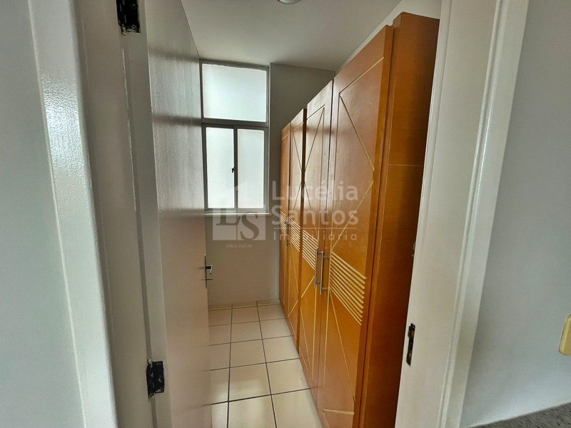 Apartamento para alugar com 2 quartos, 97m² - Foto 9