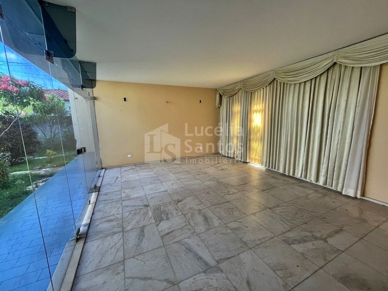 Casa à venda com 4 quartos, 204m² - Foto 8