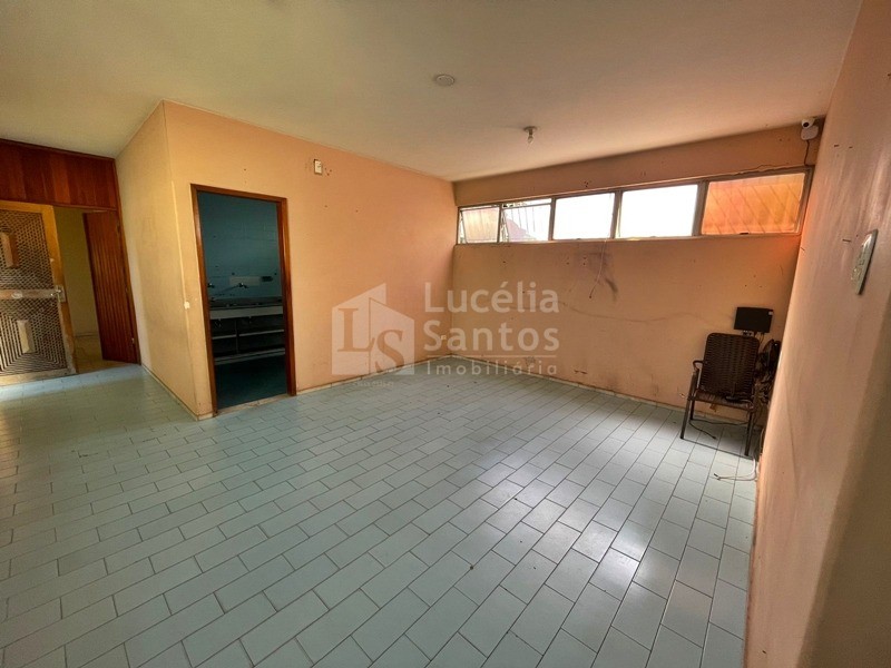 Casa à venda com 4 quartos, 204m² - Foto 12