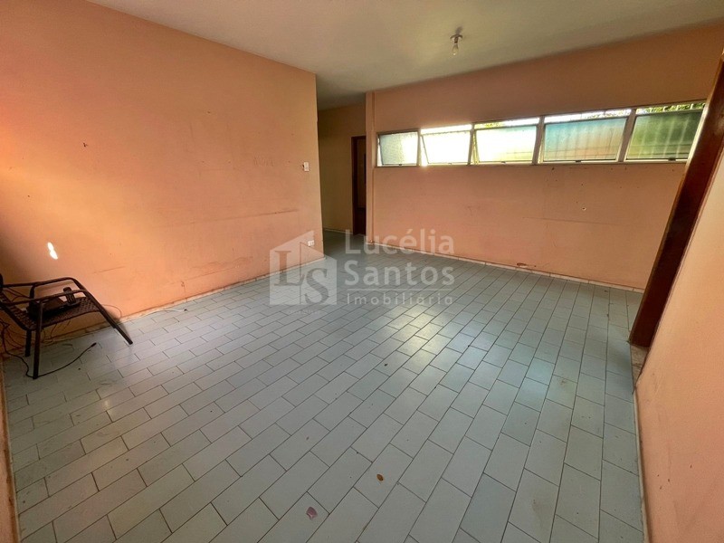 Casa à venda com 4 quartos, 204m² - Foto 11