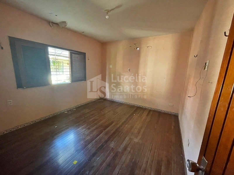 Casa à venda com 4 quartos, 204m² - Foto 19