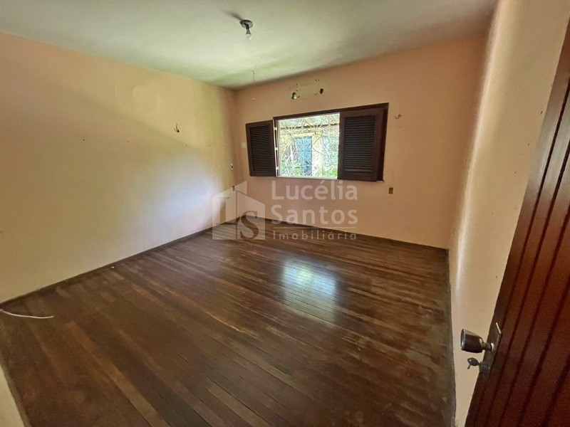 Casa à venda com 4 quartos, 204m² - Foto 18