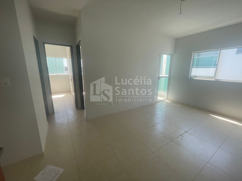 Apartamento à venda com 2 quartos, 57m² - Foto 2