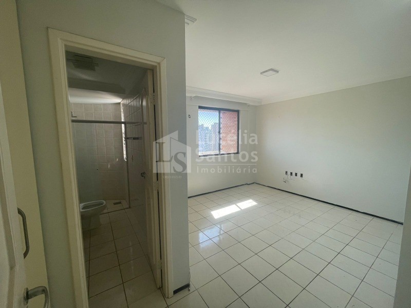 Apartamento à venda com 4 quartos, 195m² - Foto 17