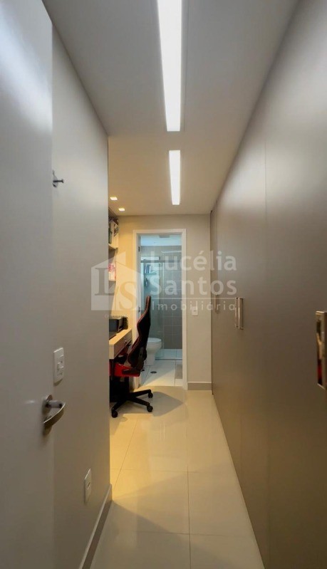 Apartamento à venda com 3 quartos, 128m² - Foto 3