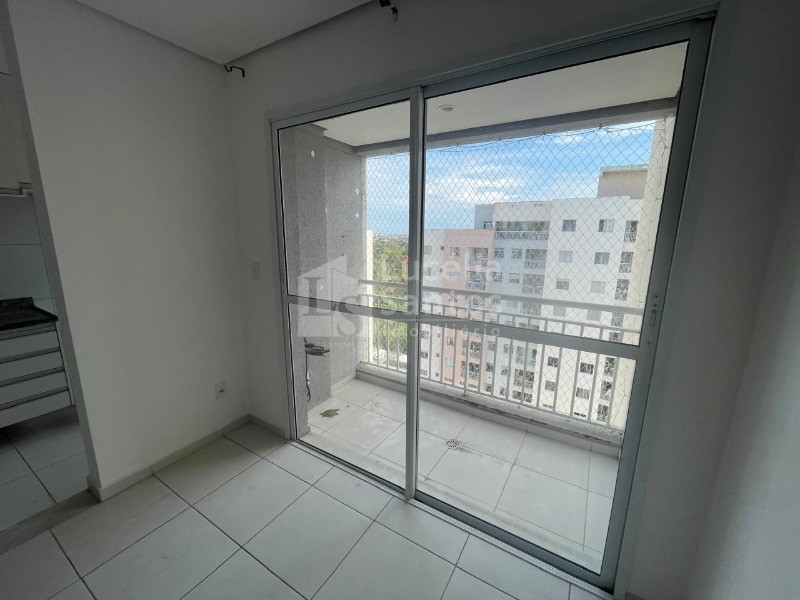 Apartamento para alugar com 3 quartos, 74m² - Foto 11