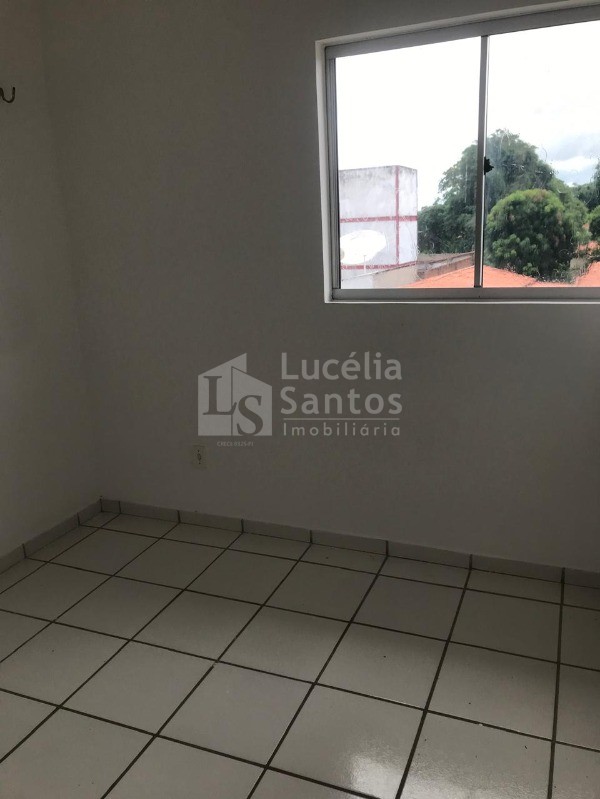 Apartamento à venda com 2 quartos, 48m² - Foto 9