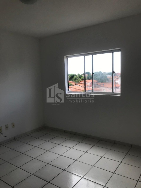 Apartamento à venda com 2 quartos, 48m² - Foto 3