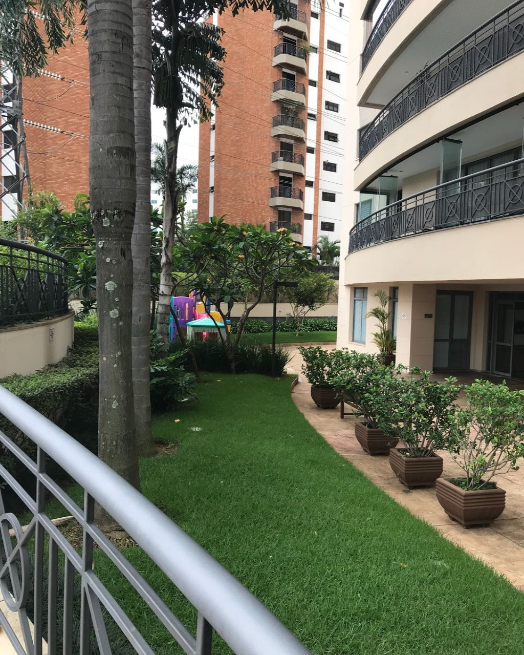 Apartamento à venda com 3 quartos, 171m² - Foto 13